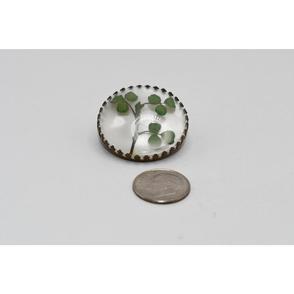 Vintage 1950s Three Leaf Clover Brooch Lucite Dome Pin - Picture 9 of 10